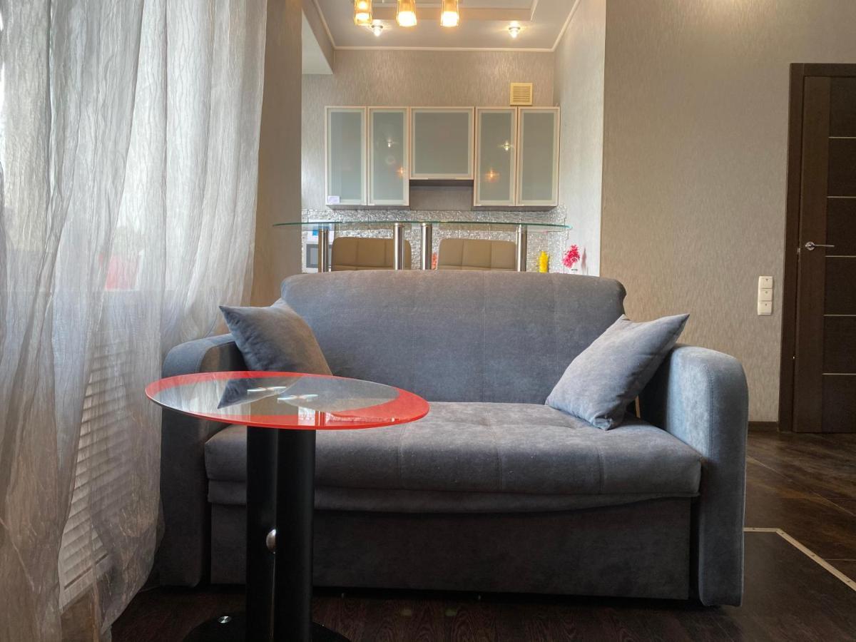 Modern Luxury Studio In The Center Of Kharkiv At Konstitutsii Square Dış mekan fotoğraf