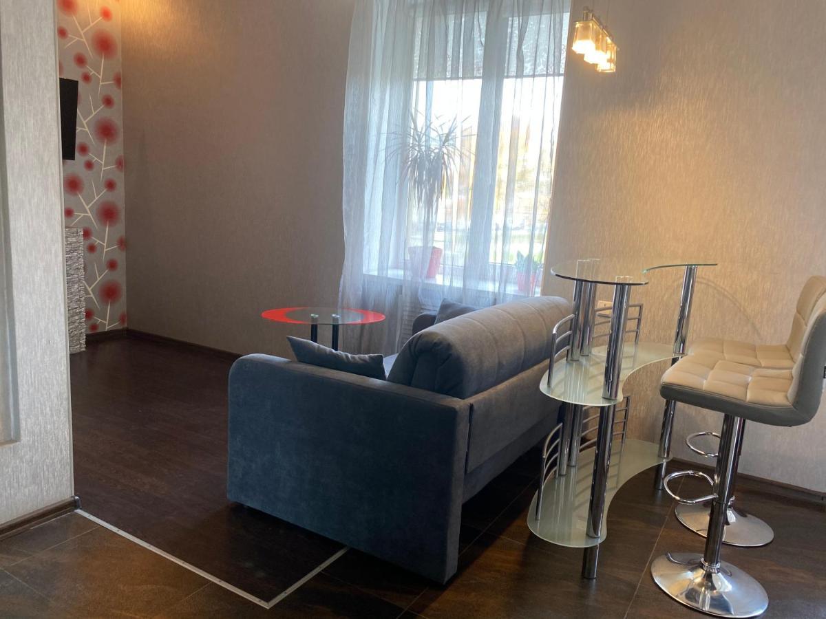 Modern Luxury Studio In The Center Of Kharkiv At Konstitutsii Square Dış mekan fotoğraf