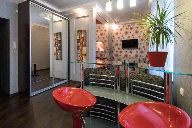 Modern Luxury Studio In The Center Of Kharkiv At Konstitutsii Square Dış mekan fotoğraf