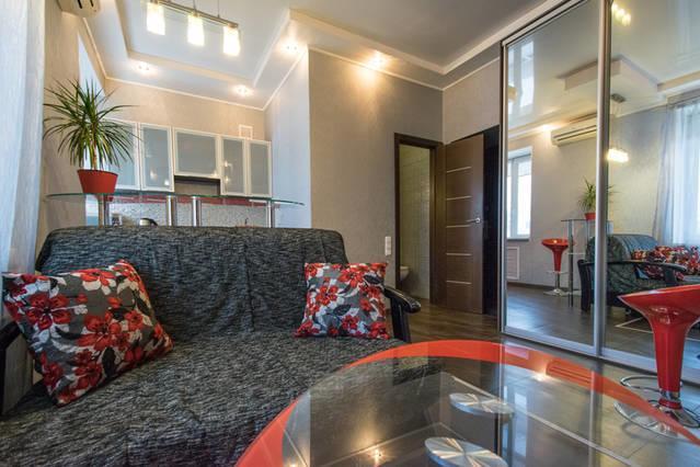 Modern Luxury Studio In The Center Of Kharkiv At Konstitutsii Square Dış mekan fotoğraf
