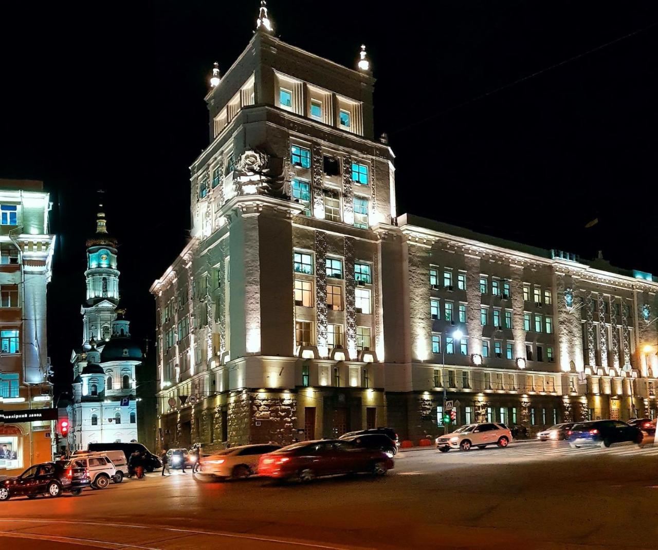 Modern Luxury Studio In The Center Of Kharkiv At Konstitutsii Square Dış mekan fotoğraf